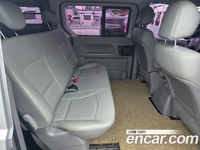 Hyundai Grand Starex Van 5-Seater Modern 2021 — фото 10