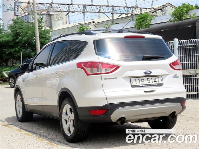 Ford Escape 1.6 3rd 2015 — фото 3