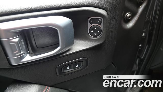 Jeep Gladiator (JT) 3.6 Rubicon 2022 — фото 27