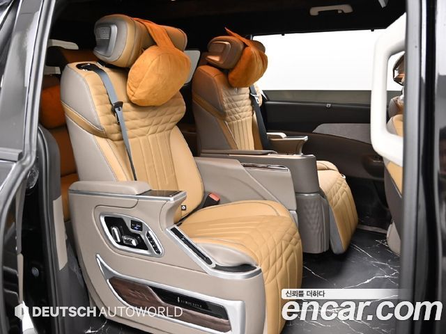 Kia Carnival (IV) HEV 9-Seater Hi-Limousine (Special vehicle) 2025 — фото 16