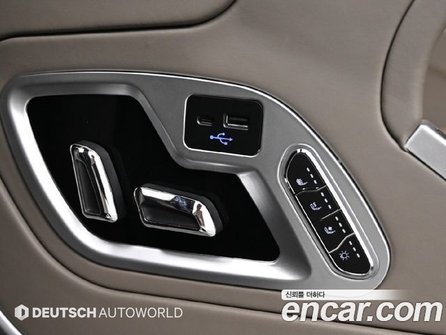 Kia Carnival (IV) HEV 9-Seater Hi-Limousine (Special vehicle) 2025 — фото 20