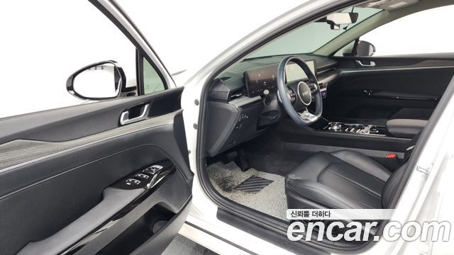 Kia K5 (III) 1.6 Turbo Noblesse 2024 — фото 10