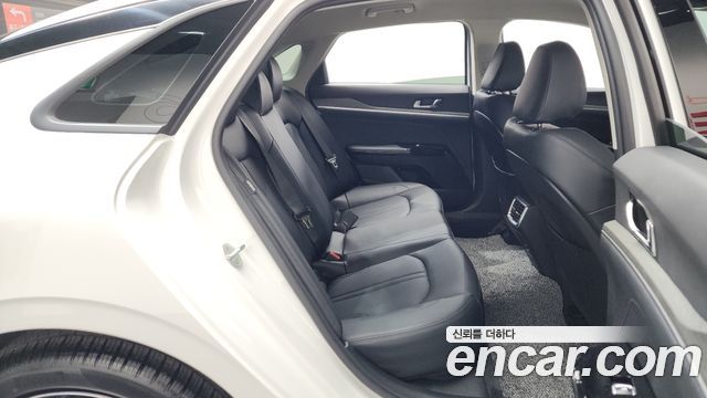 Kia K5 (III) 1.6 Turbo Noblesse 2024 — фото 11