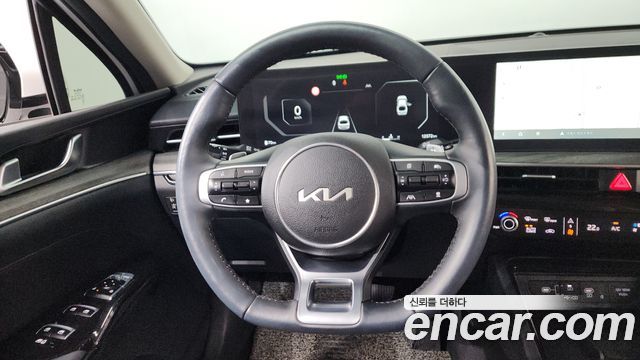 Kia K5 (III) 1.6 Turbo Noblesse 2024 — фото 13