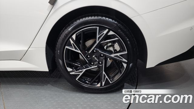 Kia K5 (III) 1.6 Turbo Noblesse 2024 — фото 21