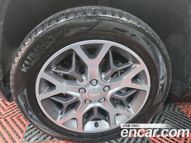 Jeep Grand Cherokee 3.6 Limited WK2 2019 — фото 16