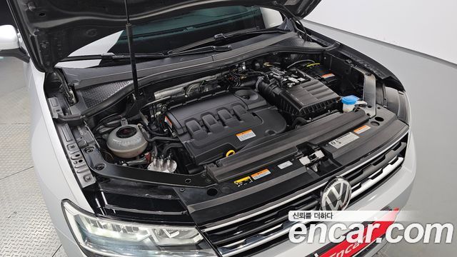 Volkswagen Tiguan (II) 2.0 TDI Premium 2020 — фото 6
