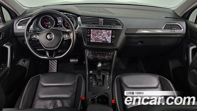 Volkswagen Tiguan (II) 2.0 TDI Premium 2020 — фото 7