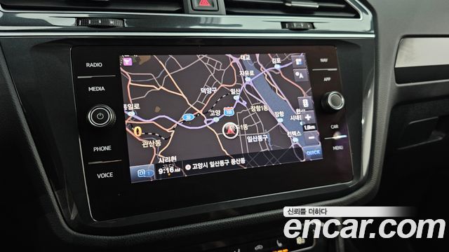 Volkswagen Tiguan (II) 2.0 TDI Premium 2020 — фото 19