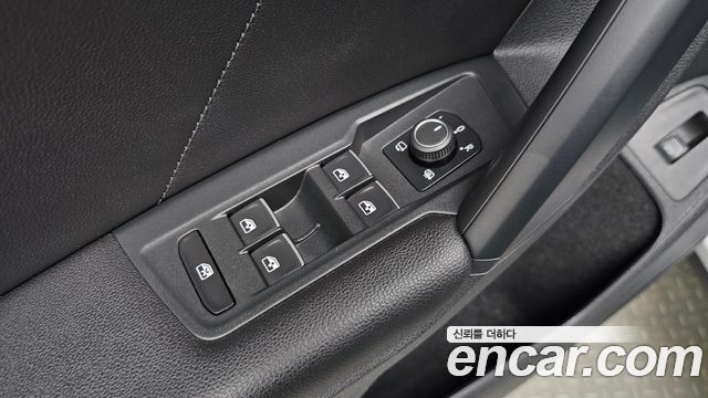 Volkswagen Tiguan (II) 2.0 TDI Premium 2020 — фото 36