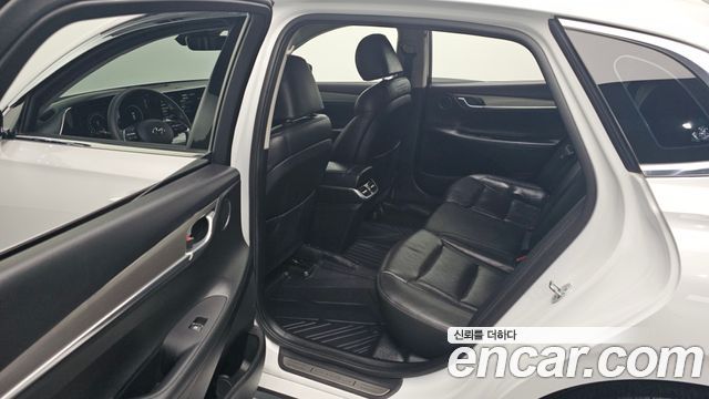 Hyundai Grandeur (IG) 3.0 LPi (Taxi) Deluxe 2021 — фото 12