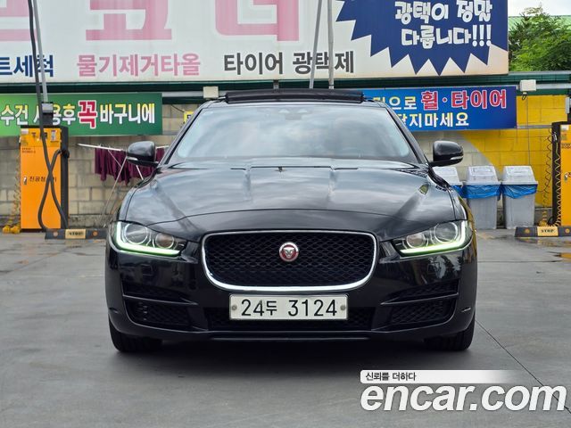 Jaguar XE 20d Portfolio 2017 — фото 3