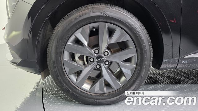 Kia Sportage (V) Diesel 2.0 2WD Nobleless 2022 — фото 5