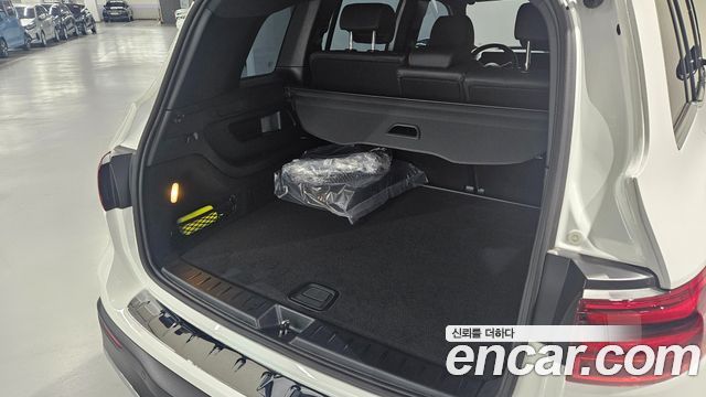 Mercedes-Benz EQB (X243) EQB300 4MATIC AMG Line 2026 — фото 10