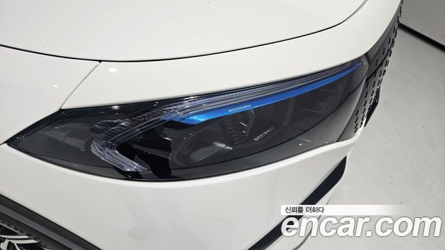 Mercedes-Benz EQB (X243) EQB300 4MATIC AMG Line 2026 — фото 16