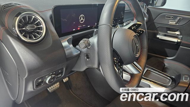 Mercedes-Benz EQB (X243) EQB300 4MATIC AMG Line 2026 — фото 19