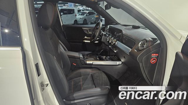 Mercedes-Benz EQB (X243) EQB300 4MATIC AMG Line 2026 — фото 22