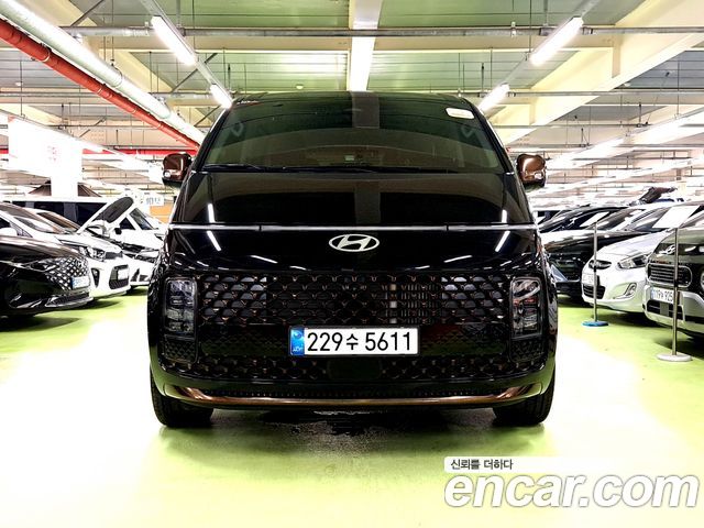 Hyundai Staria HEV 1.6 Lounge 7-Seater Inspiration 2025 — фото 3