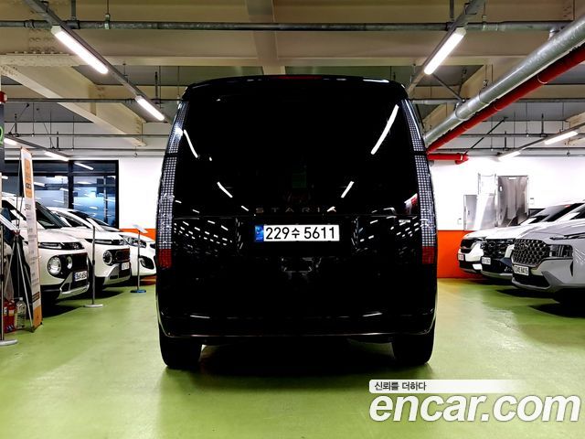 Hyundai Staria HEV 1.6 Lounge 7-Seater Inspiration 2025 — фото 4