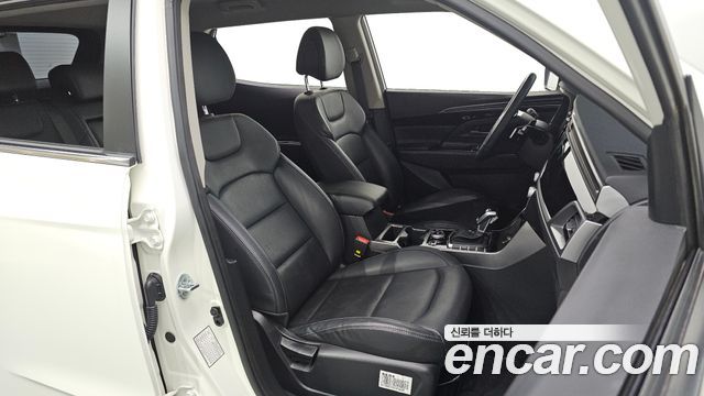 KG Mobility (SsangYong) Beautiful Korando Gasoline 1.5 2WD C7 2023 — фото 12