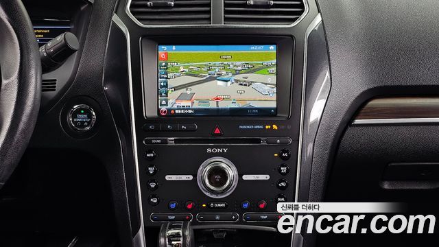 Ford Explorer 2.3 Limited 4WD 5th 2017 — фото 18