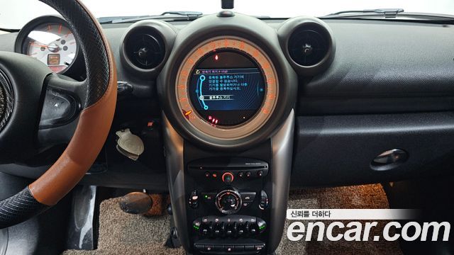 MINI Cooper D Countryman SE 1st 2012 — фото 14
