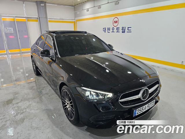 Mercedes-Benz C-Class (W206) C200 Avantgarde