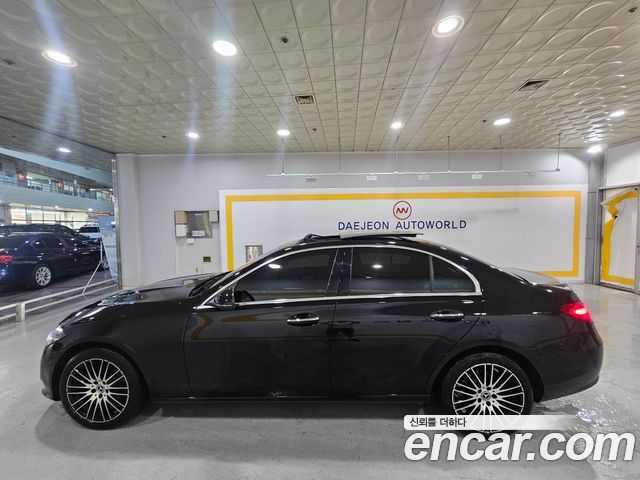 Mercedes-Benz C-Class (W206) C200 Avantgarde 2024 — фото 4