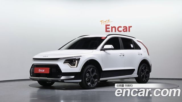 Kia Niro Signature 2024 — фото 1