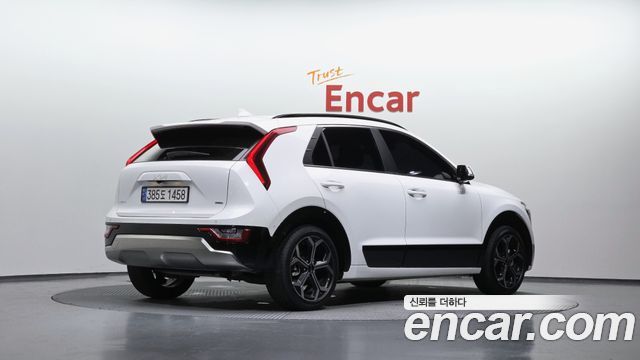 Kia Niro Signature 2024 — фото 2