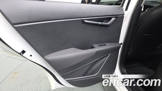 Kia Niro Signature 2024 — фото 25