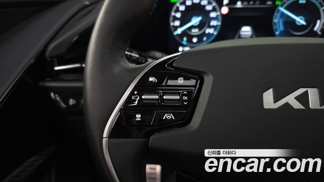 Kia Niro Signature 2024 — фото 35