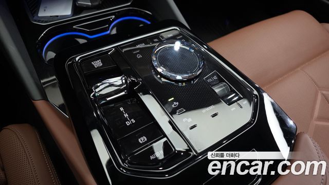 BMW 5 Series (G60) 530i xDrive M Sport Pro Special Edition 2026 — фото 9