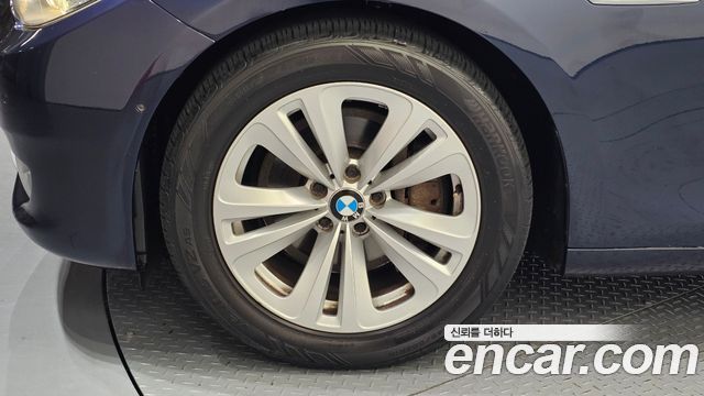 BMW 5 Series GT (F07) GT 2011 — фото 5