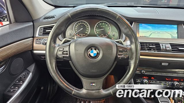 BMW 5 Series GT (F07) GT 2011 — фото 12