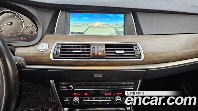 BMW 5 Series GT (F07) GT 2011 — фото 13