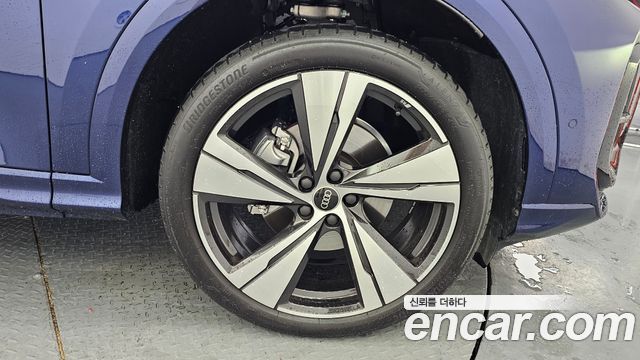 Audi Q5 (80A) 40 TFSI Quattro Sportback S Line 2025 — фото 5