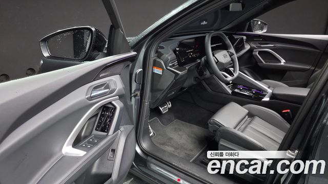 Audi Q5 (80A) 45 TFSI Quattro S Line Black Ediiton 2025 — фото 10