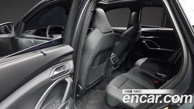 Audi Q5 (80A) 45 TFSI Quattro S Line Black Ediiton 2025 — фото 11
