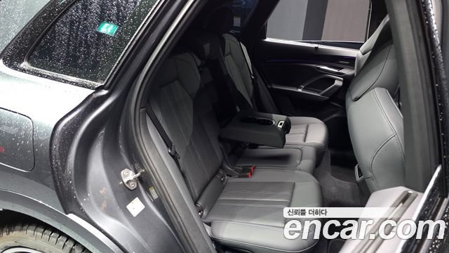 Audi Q5 (80A) 45 TFSI Quattro S Line Black Ediiton 2025 — фото 12