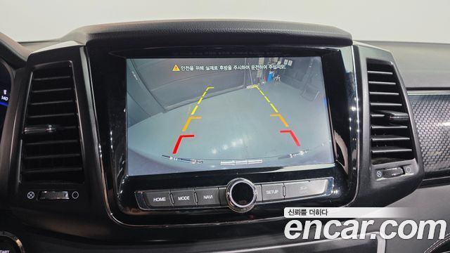 KG Mobility (SsangYong) Rexton Sports Khan Diesel 2.2 4WD Prestige (Leaf) 2021 — фото 15
