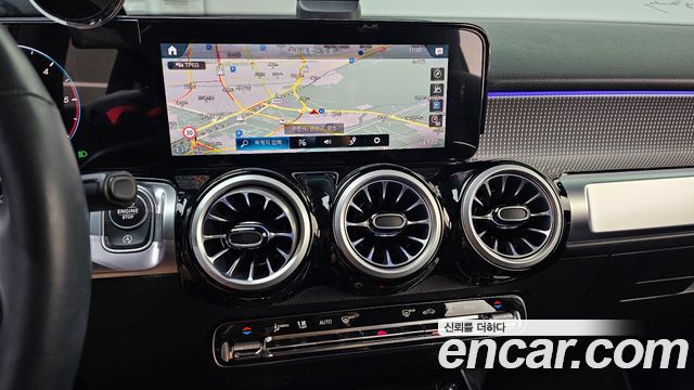 Mercedes-Benz GLB-Class (X247) GLB200 d 2022 — фото 14