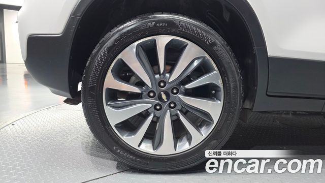 Chevrolet Trax 1.4 Premier 2019 — фото 5