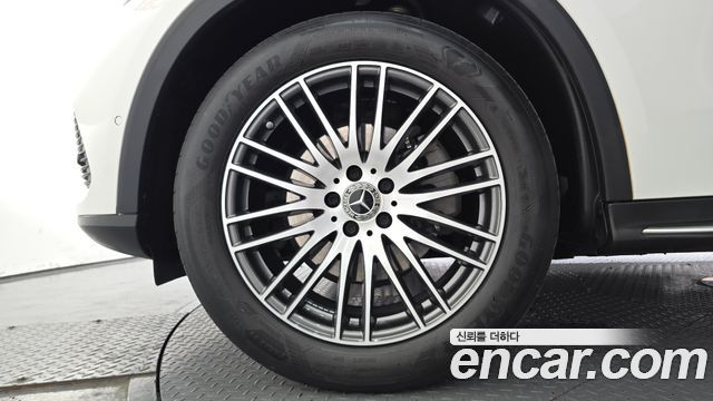 Mercedes-Benz GLC-Class (X254) GLC220 d 4MATIC 2023 — фото 5
