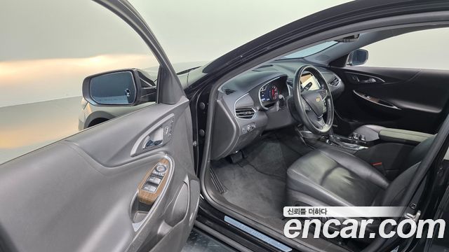 Chevrolet Malibu 1.3 Turbo Premier 2019 — фото 10