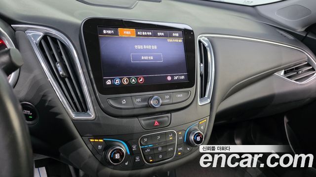 Chevrolet Malibu 1.3 Turbo Premier 2019 — фото 15