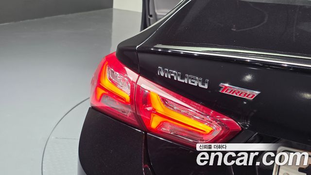 Chevrolet Malibu 1.3 Turbo Premier 2019 — фото 23