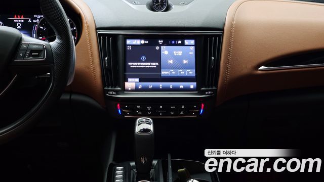 Maserati Levante 2.0 GT AWD 2022 — фото 13