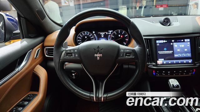 Maserati Levante 2.0 GT AWD 2022 — фото 14