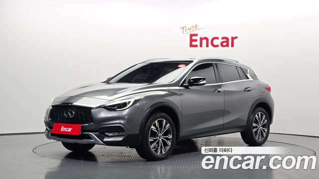 Infiniti QX30 2.0 Essential AWD